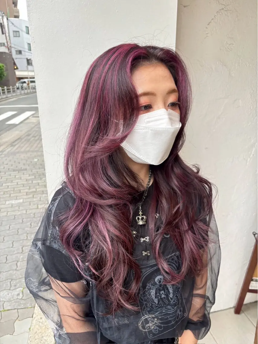 ロング ハイライト レイヤーカット ヘアカラー 濱中 里帆のヘアスタイル