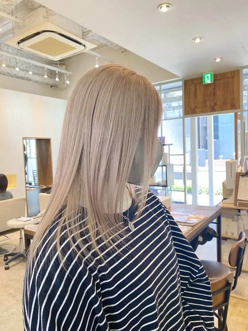【ブリーチデザイン相談】カット+ブリーチカラー+トリートメント ¥18000*ダブルカラー.ハイライト.バレイヤージュの写真