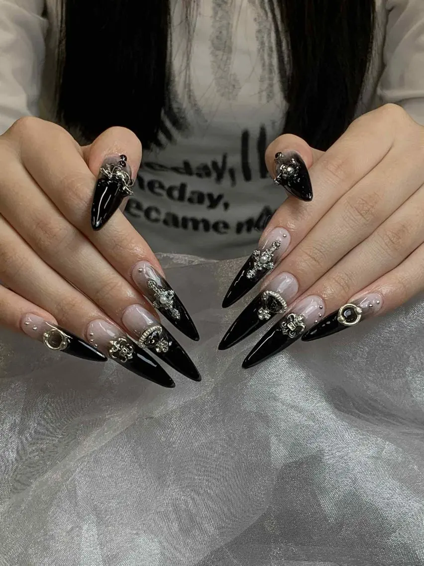 ネイル Iconic Nailのネイルデザイン