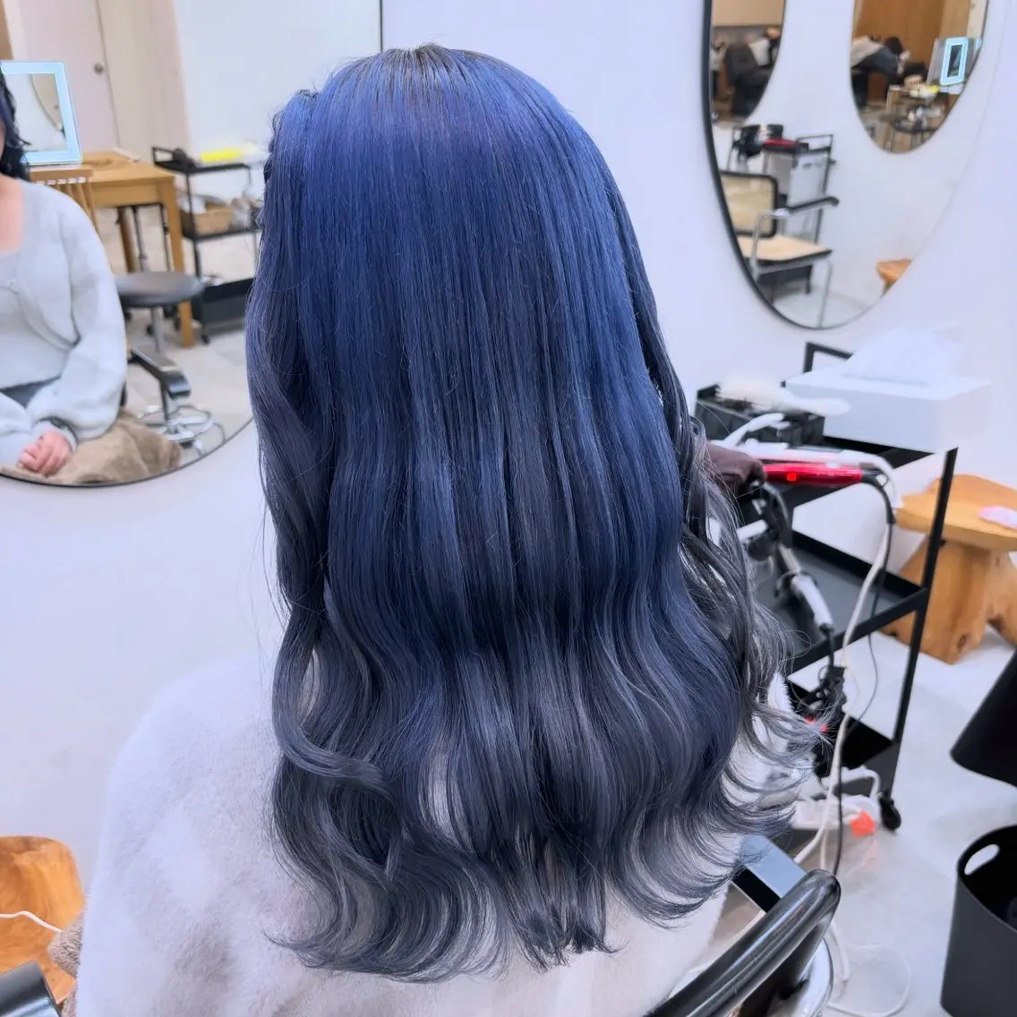 ロング カラー ヘアアレンジ ブルーカラー ネイビーカラー カット ヘアカラー トリートメント 渋谷🩶ハイトーン 🩶FUMUのヘアスタイル