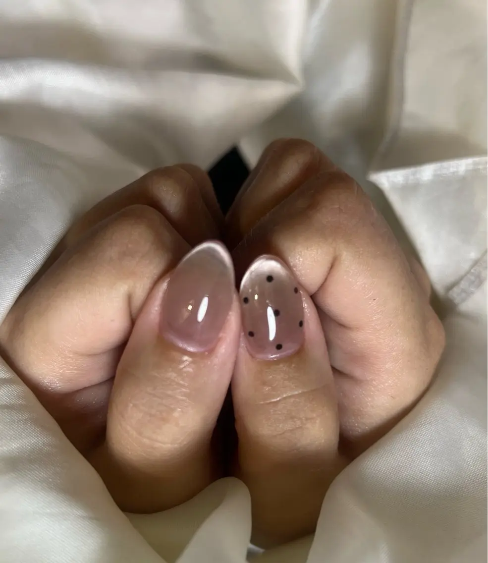 ネイル ドット フレンチネイル plus nails まみのネイルデザイン