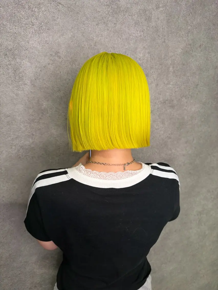 ショート カラー ブリーチ ハイトーンカラー イエローカラー ボブ カット ヘアカラー トリートメント ハイトーンカラー／ ボブ/KOBAのヘアスタイル