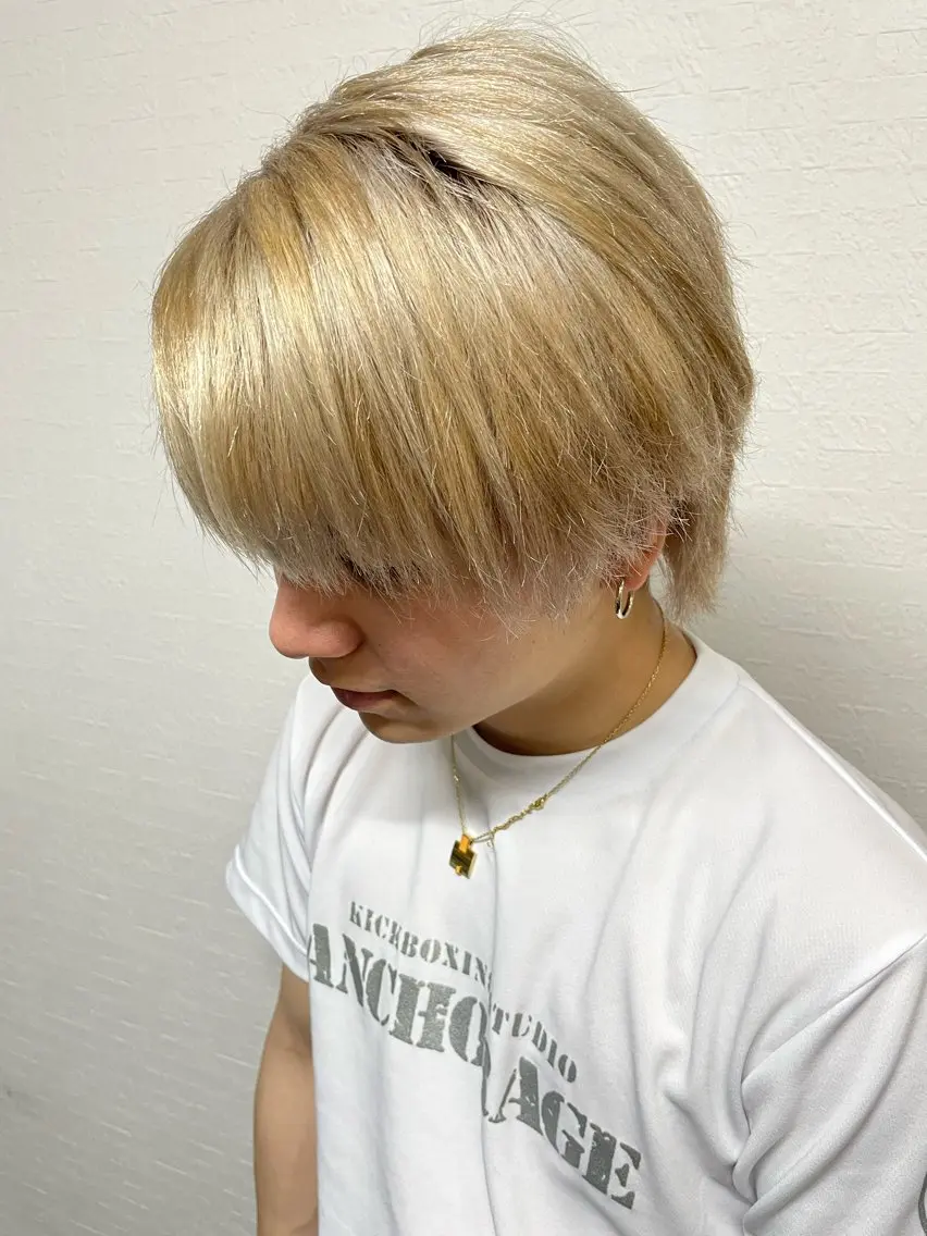 カラー メンズ メンズブリーチ ブリーチ katae sayoriのヘアスタイル