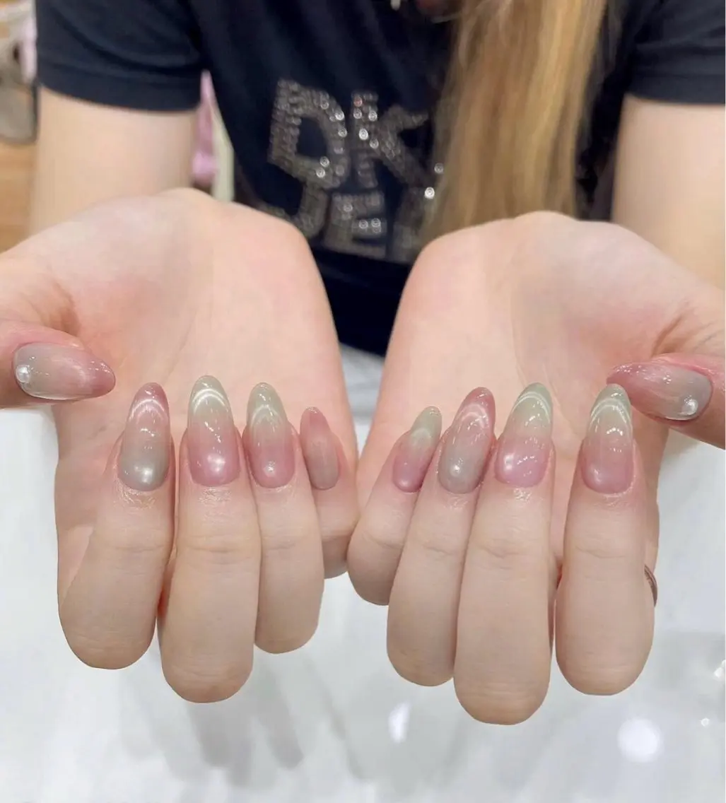 Aila Nail ネイリスト HANのネイルデザイン