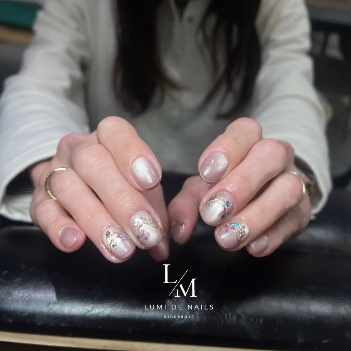ネイル グラデーション ラメ(グリッター) マグネットネイル ミラーネイル ニュアンスネイル ハンドネイル Lumi de nailsのネイルデザイン