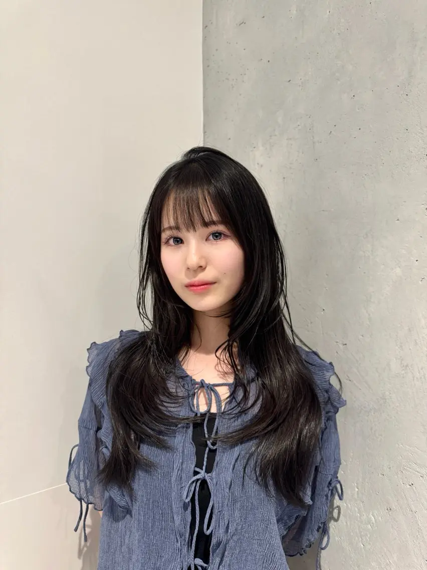 ロング レイヤーカット ロング 小顔カット カット ヘアカラー トリートメント 落合しほ/韓国ヘア/ 髪質改善/縮毛矯正のヘアスタイル