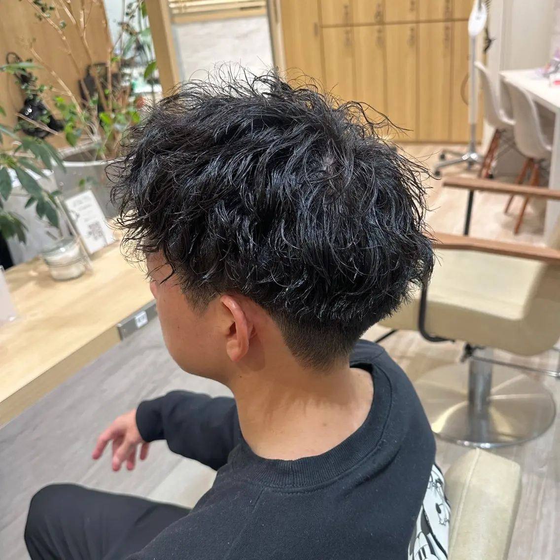 パーマ メンズ メンズパーマ ツイストスパイラルパーマ スパイラルパーマ 美蘭ʚ🎀ɞ 【VIV】川崎のヘアスタイル