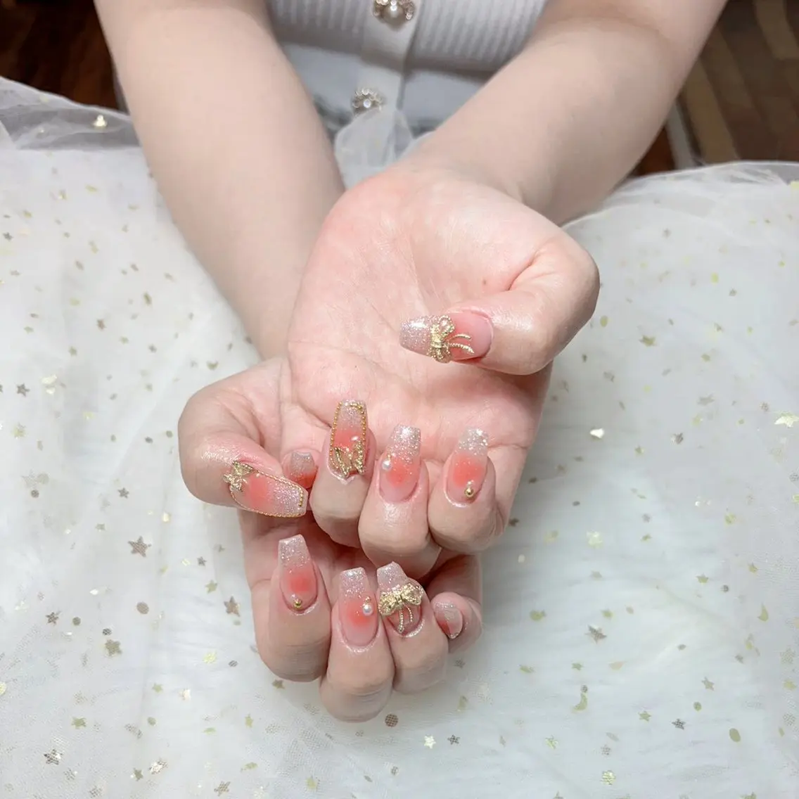 ネイル オーロラネイル 成人式 フレンチネイル ハート 韓国ネイル ハンドネイル Melody  3D/スカルプ専門店のネイルデザイン