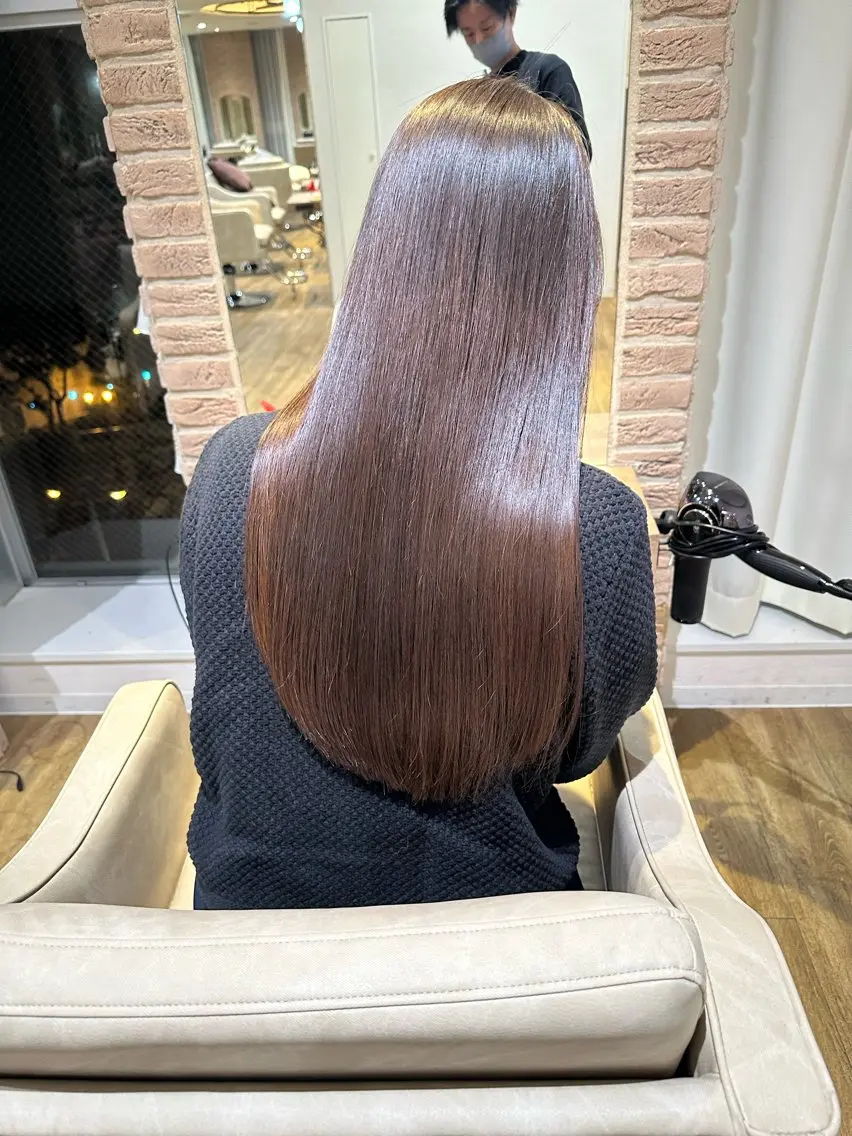 ロング 縮毛矯正 トリートメント 酸性ストレート トリートメント 美髪矯正・レイヤー 倉友哉のヘアスタイル