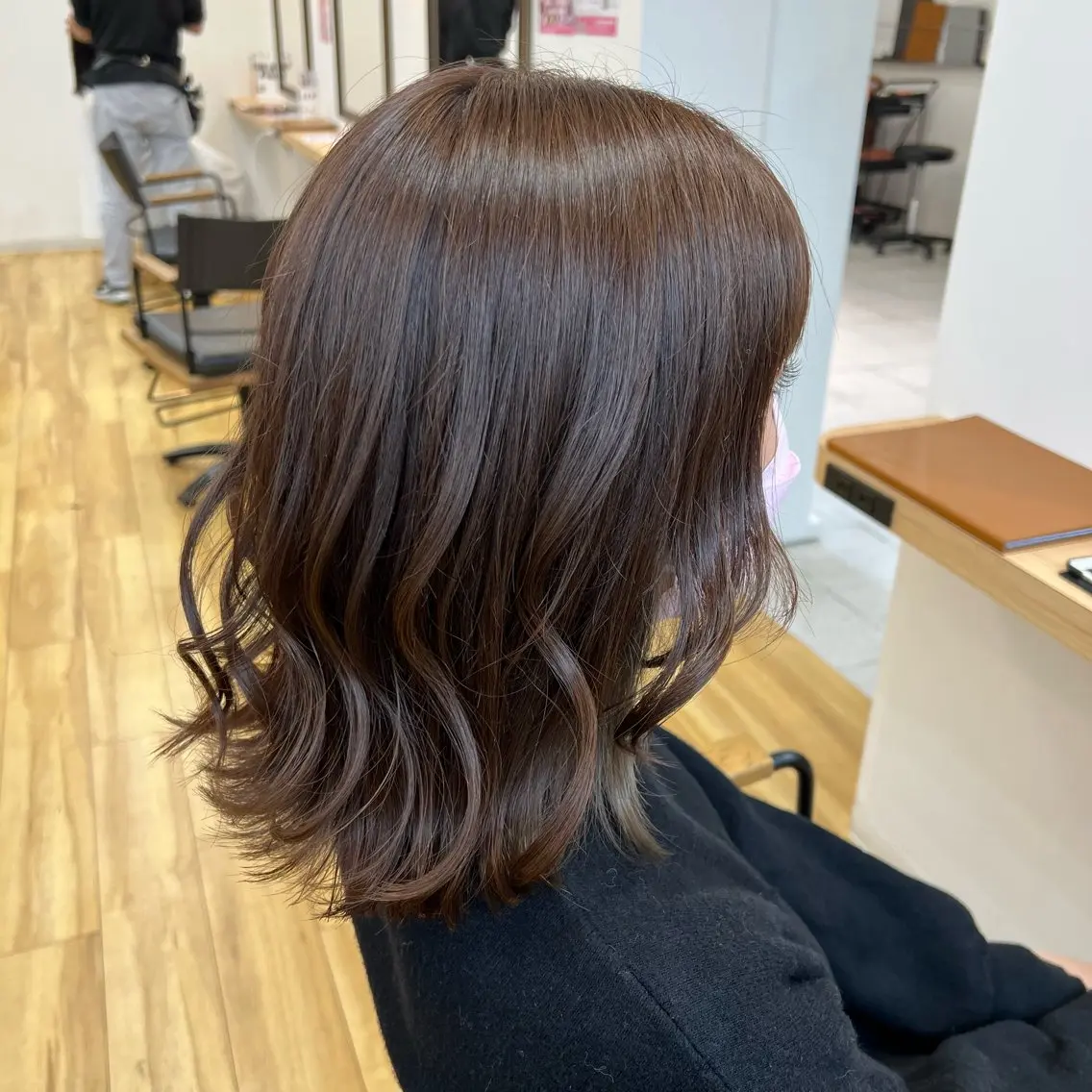 ミディアム カット ヘアカラー トリートメント ヘッドスパ 川畑 陽奈のヘアスタイル