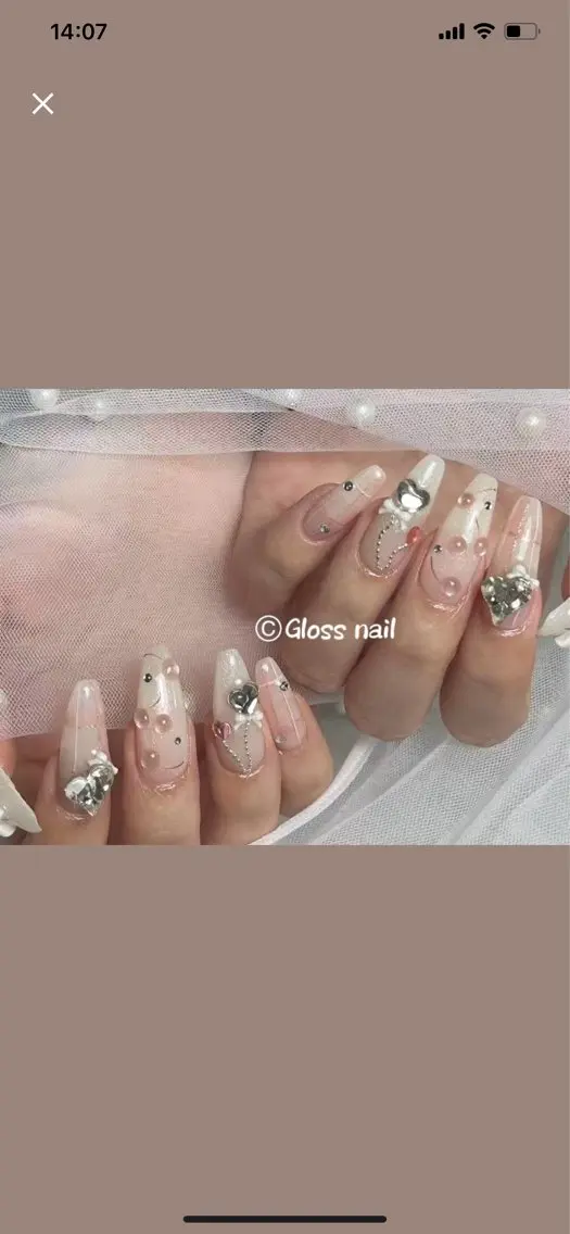 ネイル miho🍎 Gloss nailのネイルデザイン