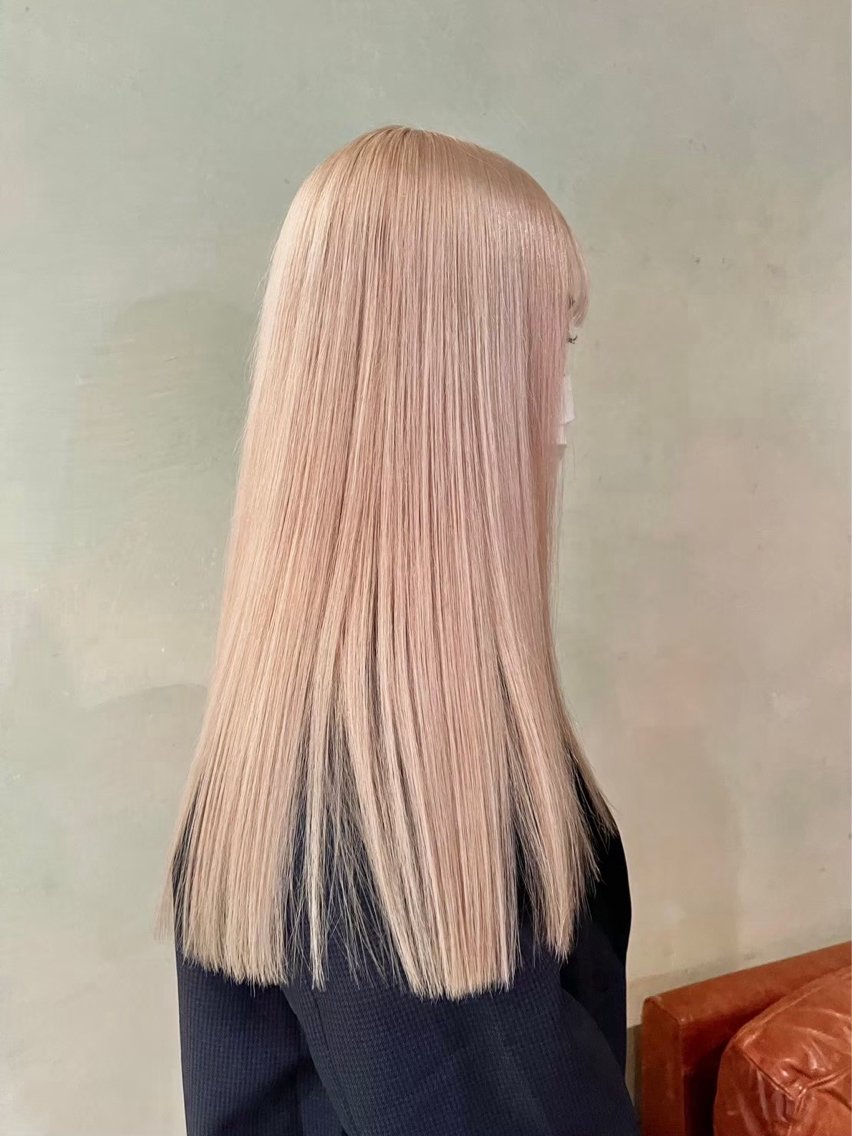 ロング カラー ヘアカラー リュウザキ シオンのヘアスタイル