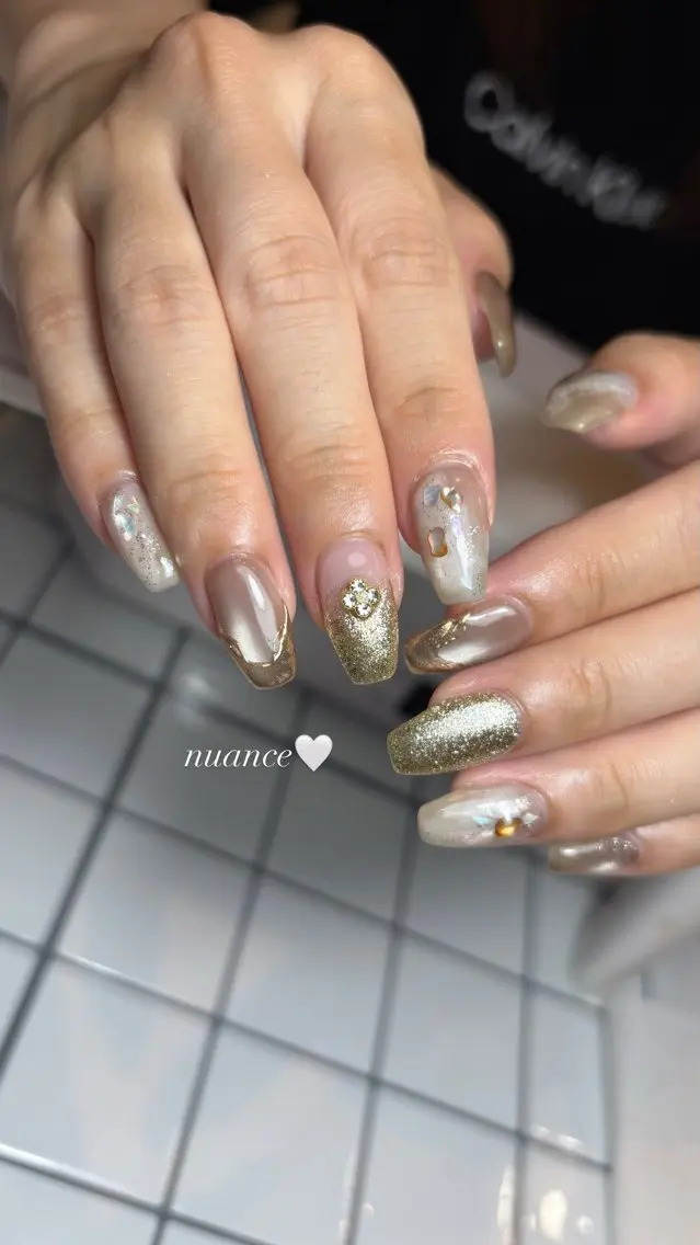 ネイル ニュアンスネイル ハンドネイル 𝑬𝑹𝑰𝑲𝑨 𓂃🎀𓈒𓏸のネイルデザイン