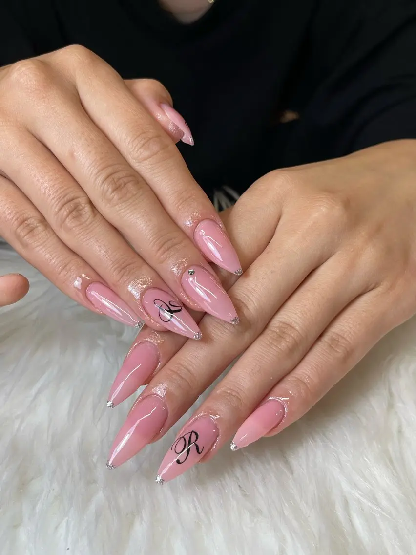 ネイル ハンドネイル NiJi Nailsのネイルデザイン