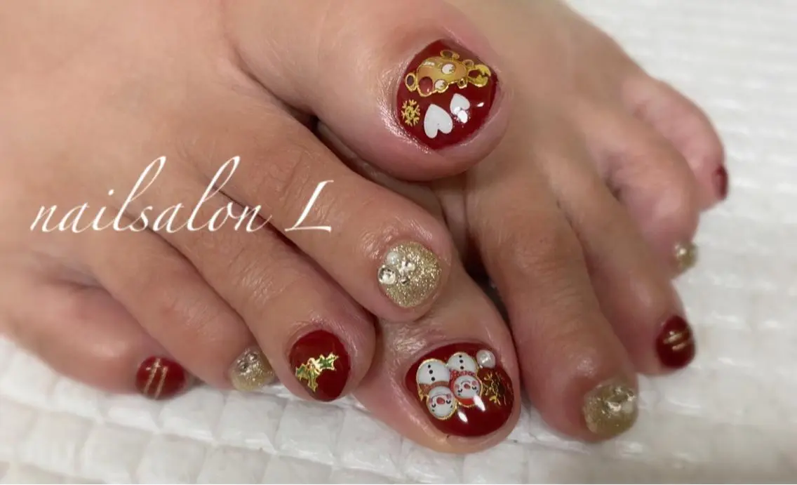 ネイル フットネイル ゴージャス NAILSALON Ｌのネイルデザイン