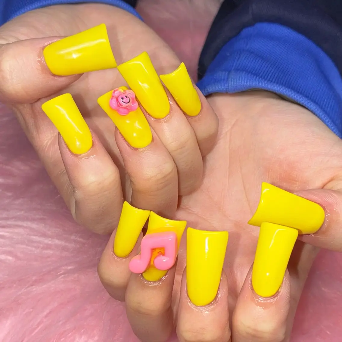 ネイル ハンドネイル Nail ヌシん家 AKANEのネイルデザイン