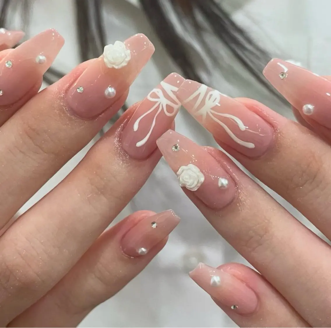 ネイル グラデーション キラキラネイル ワンカラーネイル 冬ネイル Jenn Nail Salonのネイルデザイン