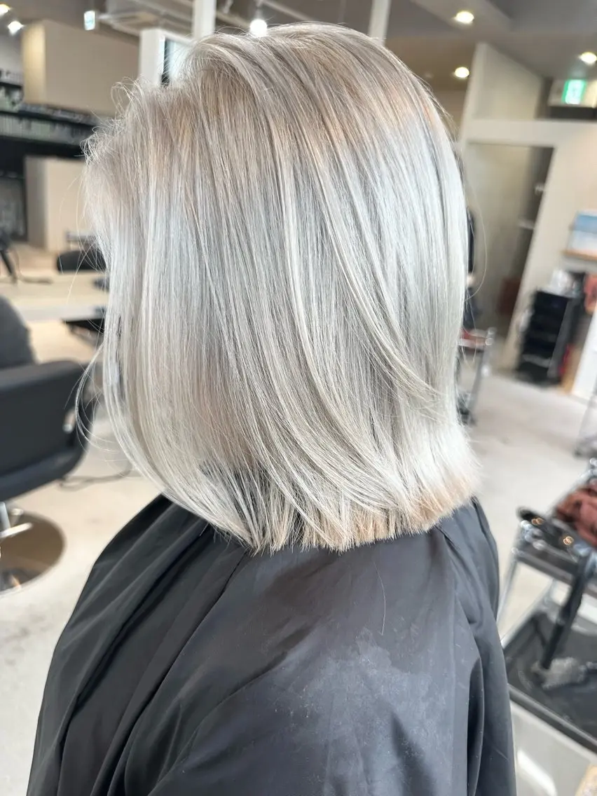 ショート カラー ヘアカラー トリートメント 井上 一平のヘアスタイル