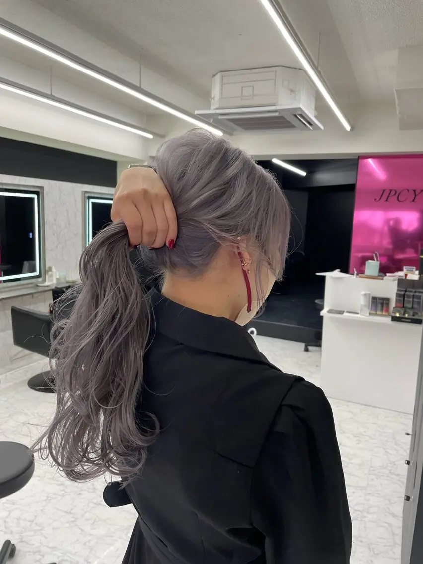 ロング カラー グレージュ ハイトーンカラー ヘアカラー トリートメント JPCY MIRIYAのヘアスタイル