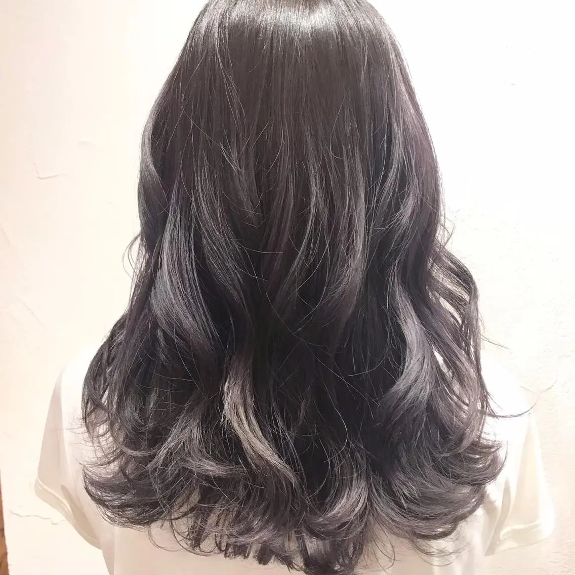 ロング カラー ディープラベンダー ラベンダーカラー 藤井 貴美子のヘアスタイル