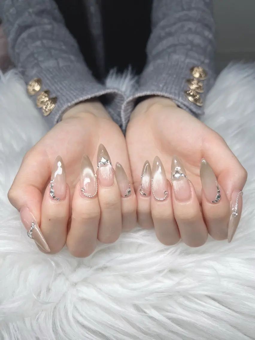 ネイル ハンドネイル Lee Nails チップ長さだし専門店のネイルデザイン