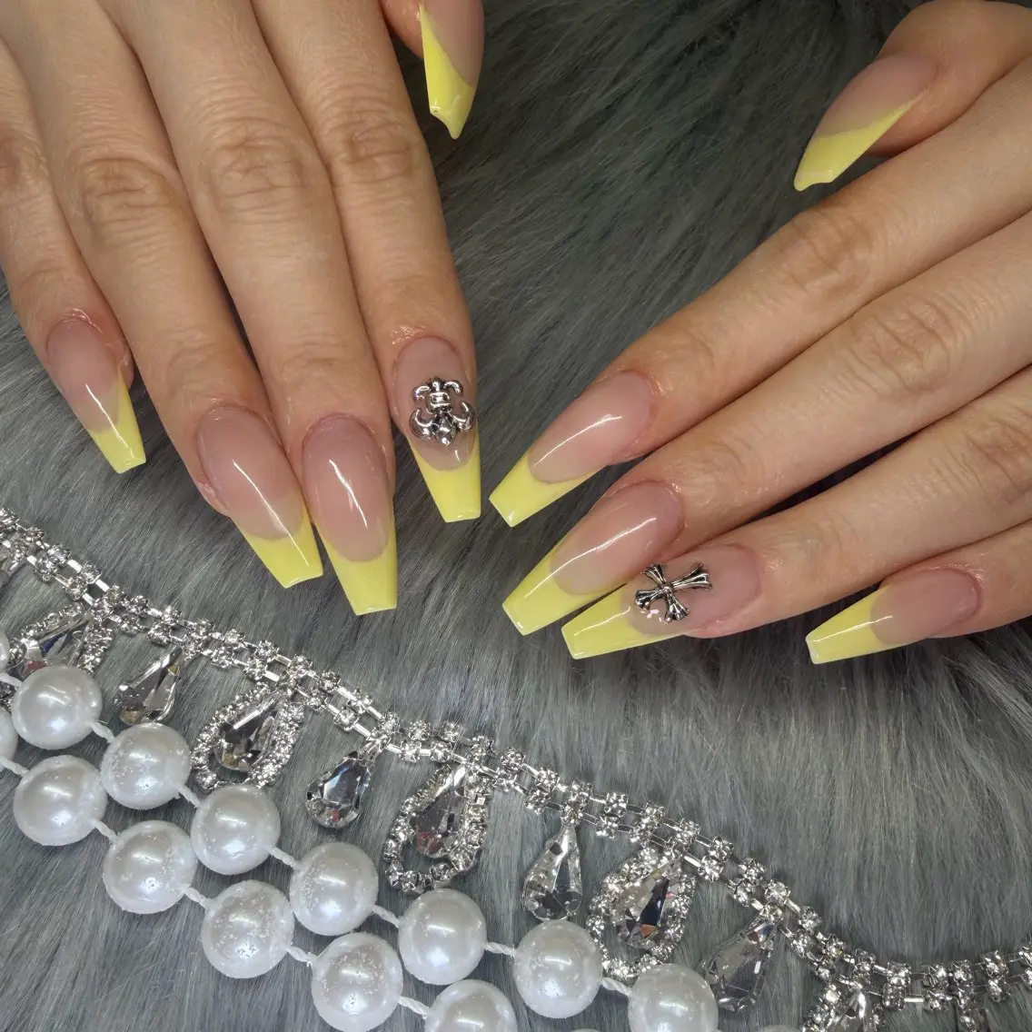 ネイル フレンチネイル ジェルネイル 韓国ネイル ロングネイル マグネットネイル ハンドネイル Nail Salon Growのネイルデザイン