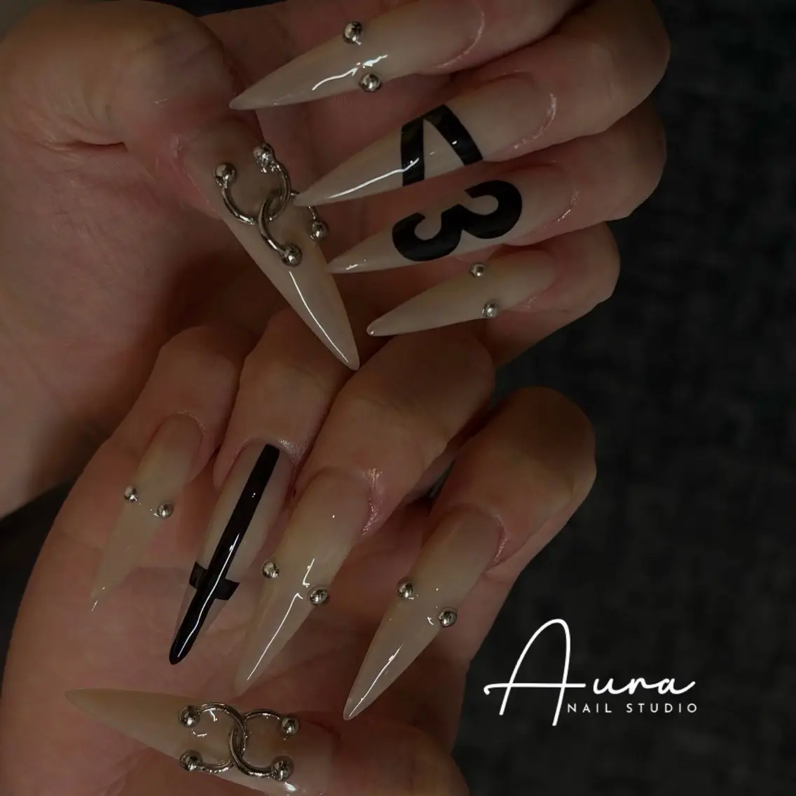 ネイル ハンドネイル Riko Nail 2kのネイルデザイン