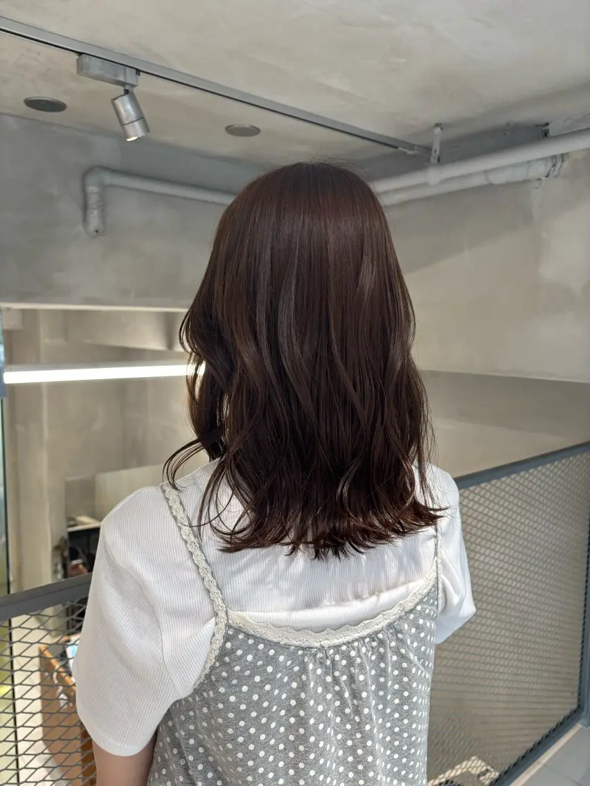 ミディアム カラー 透明感ブラウン🍪 ヒナノのヘアスタイル