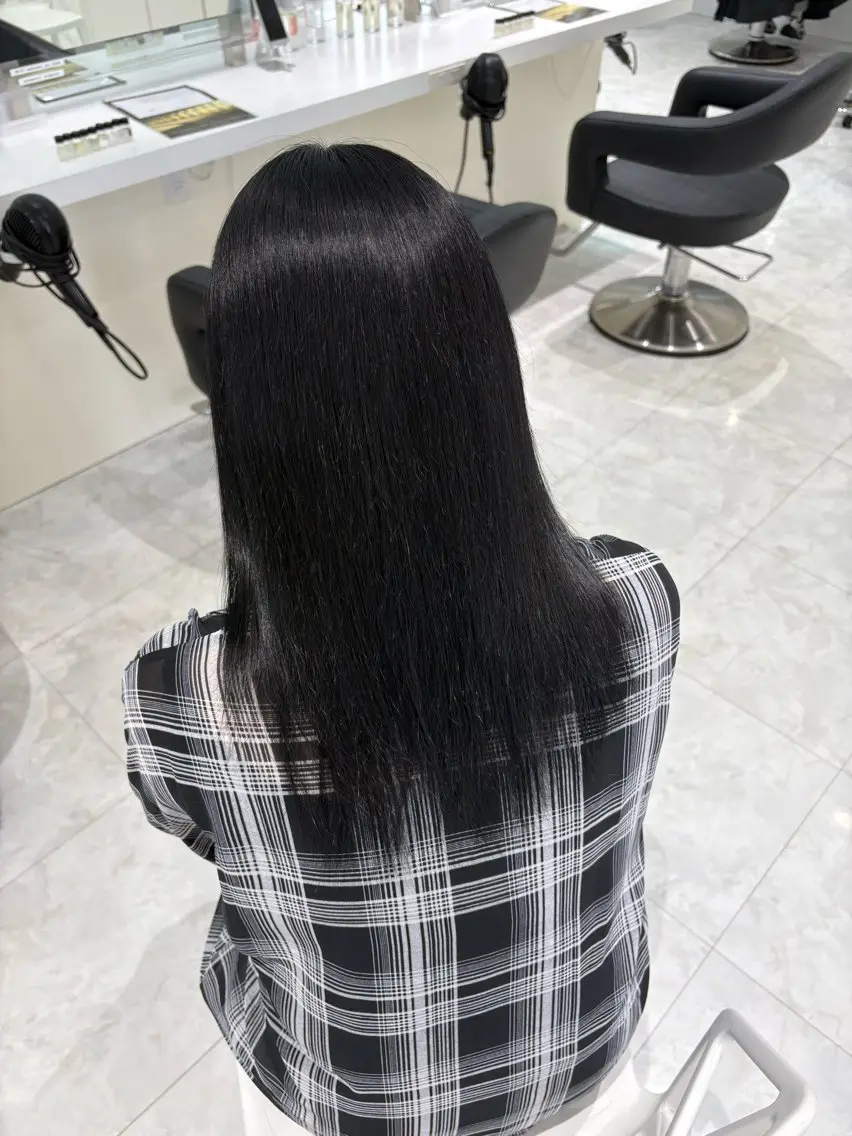 ロング カラー ヘアカラー 🤍ྀི透ける寒色 Cocoa🤍ྀིのヘアスタイル