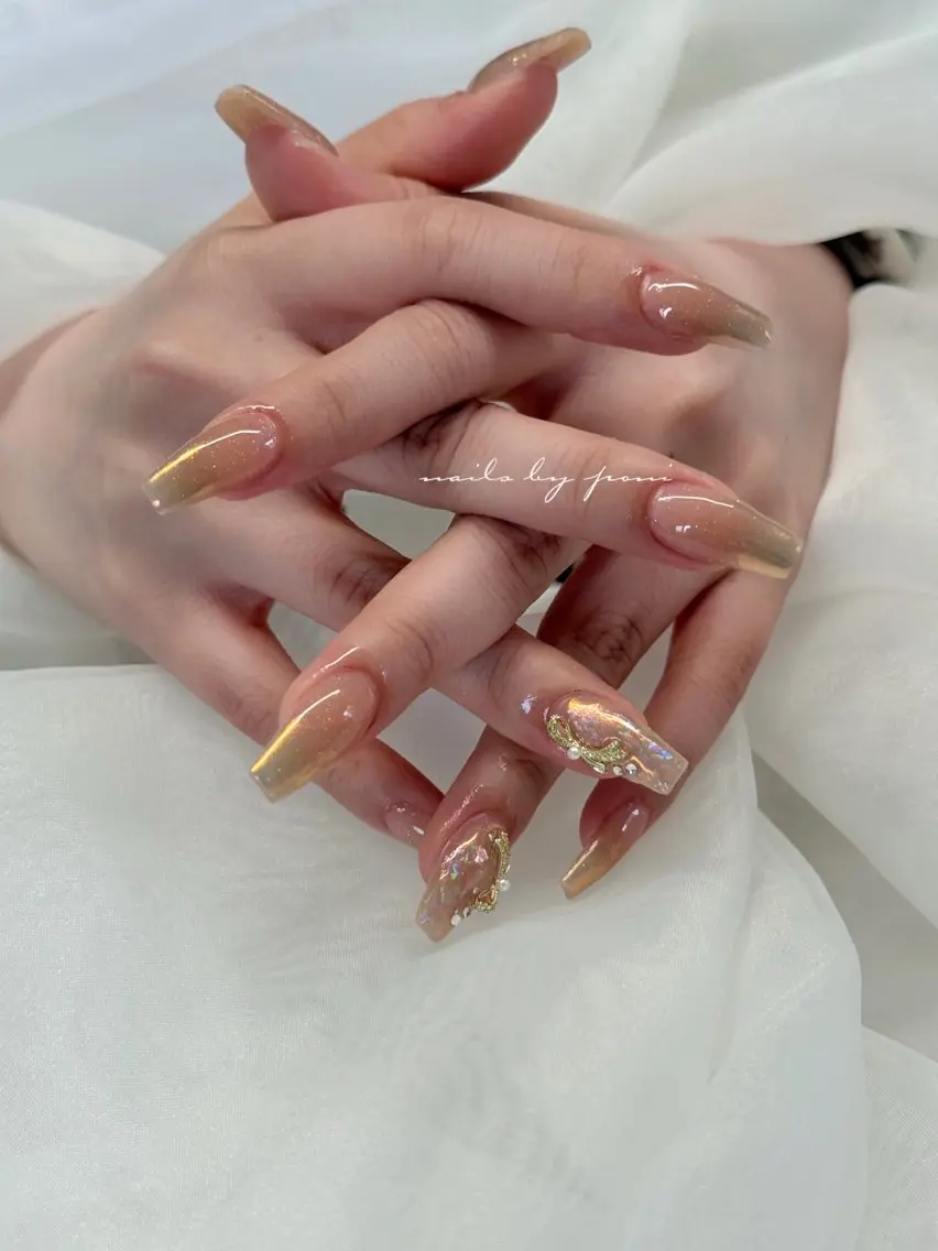 ネイル nails by poniのネイルデザイン