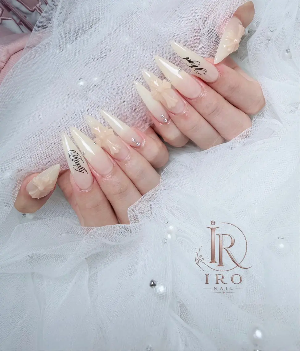 ネイル ハンドネイル IRO Nail Studioのネイルデザイン