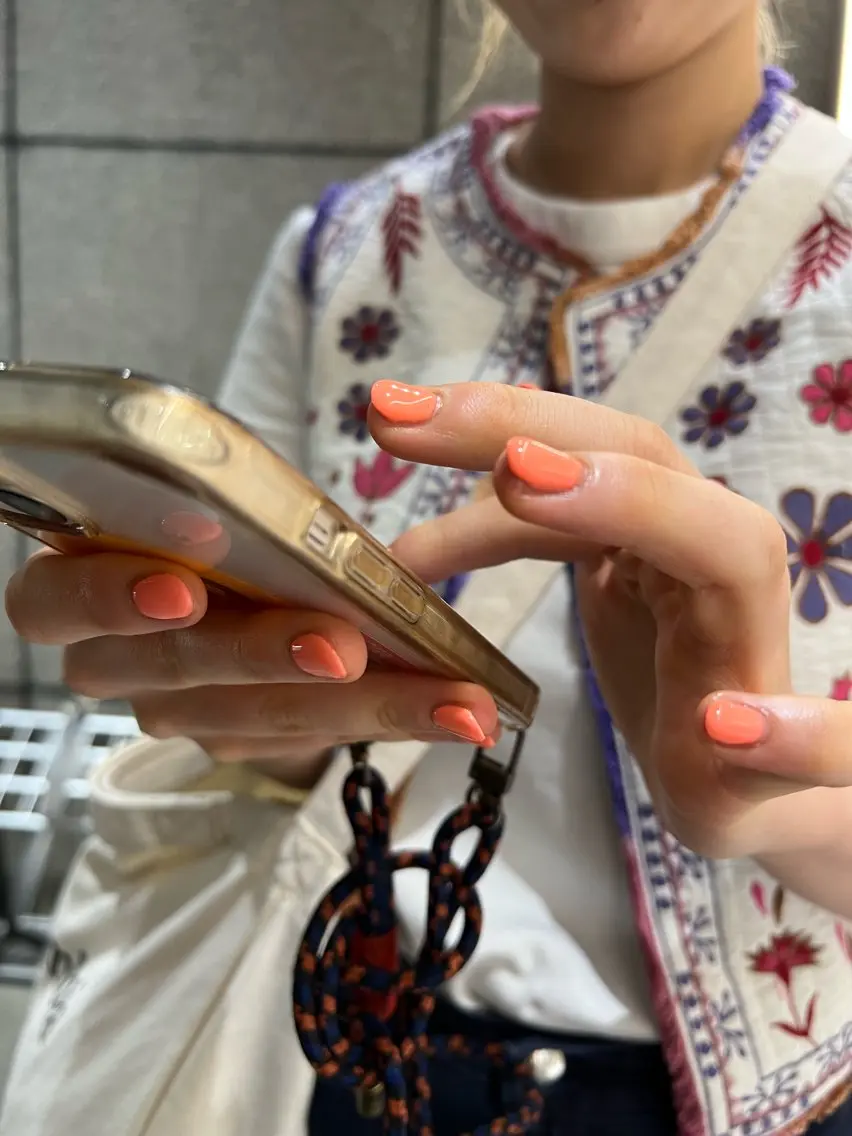 ネイル ワンカラーネイル ハンドネイル レディースパーマ 🧺🪽/SHUNOのヘアスタイル