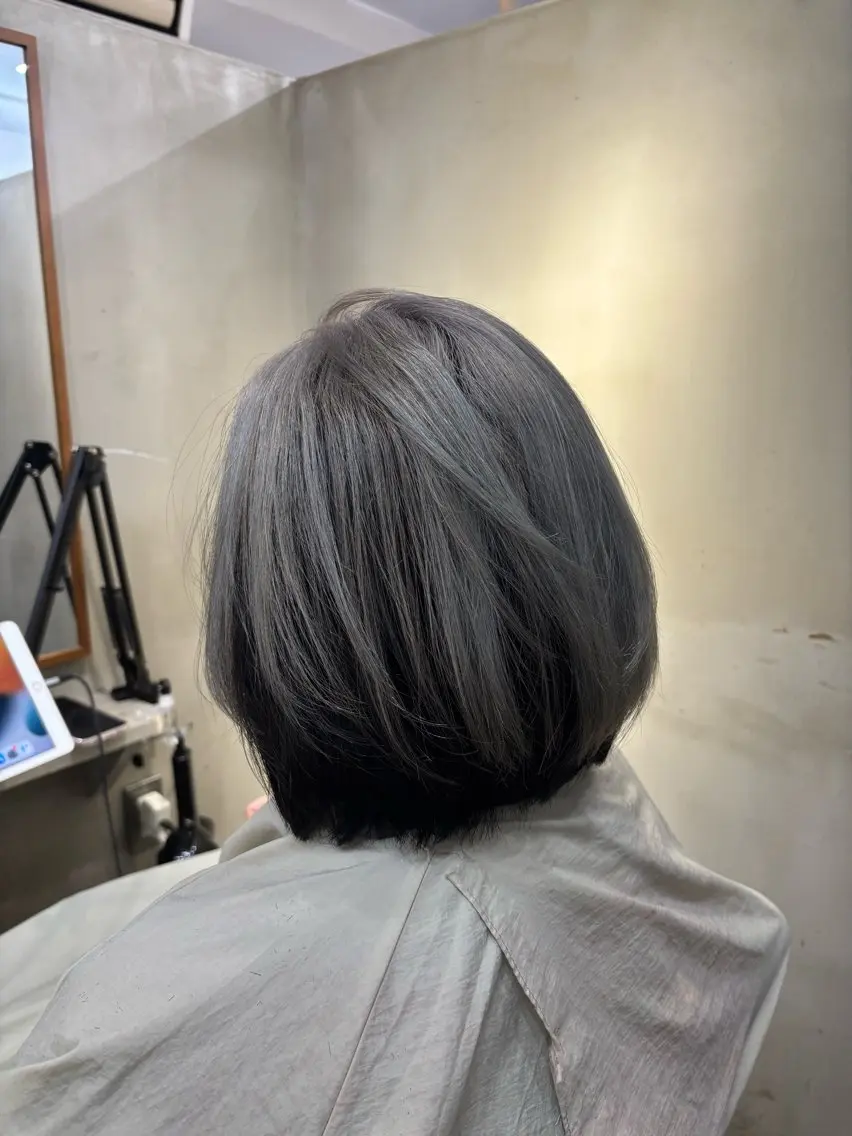 ミディアム カラー 黒髪 ブリーチ 縮毛矯正 ヘアカラー 中園康 /カラー/ブリーチのヘアスタイル