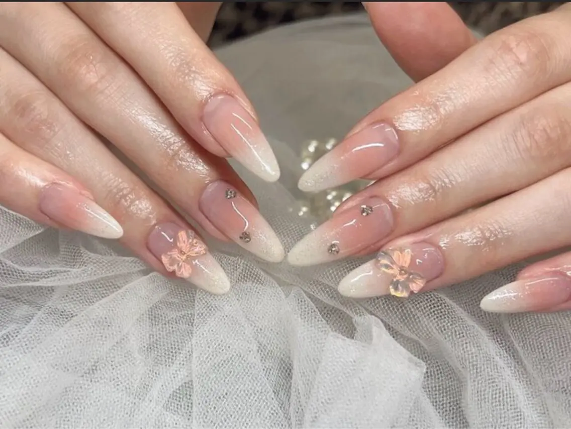 ネイル more glamのネイルデザイン
