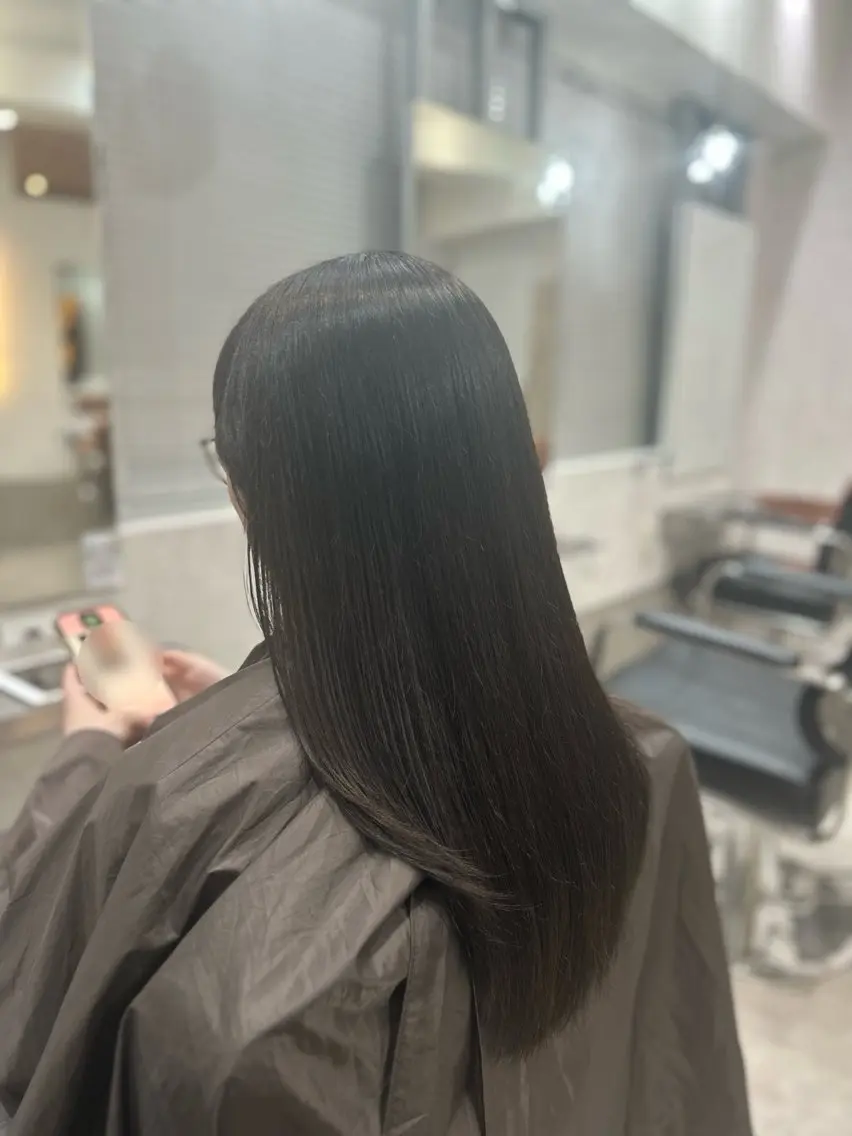 ロング REM 新宿 / 布施 有希のヘアスタイル