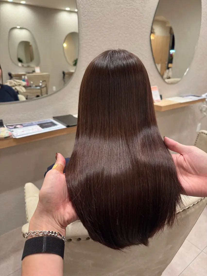 ⭐️人気No. 3⭐️カット＋質感再整カラー＋システムトリートメント＋炭酸スパの写真
