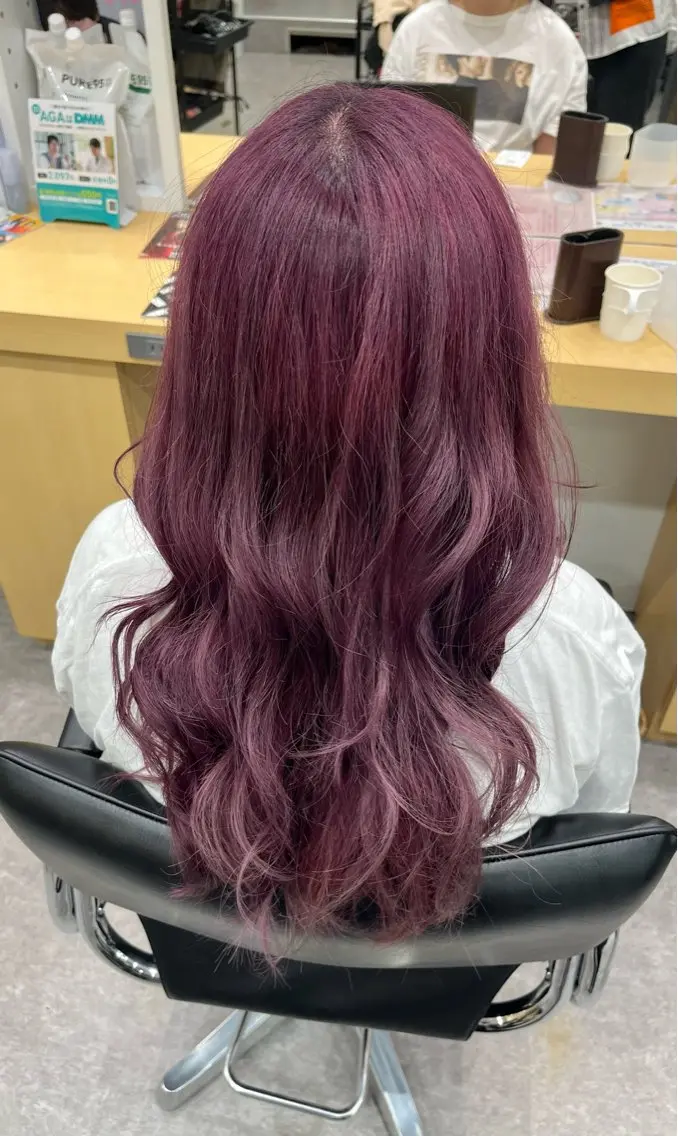 カラー 三沢 寧々のヘアスタイル