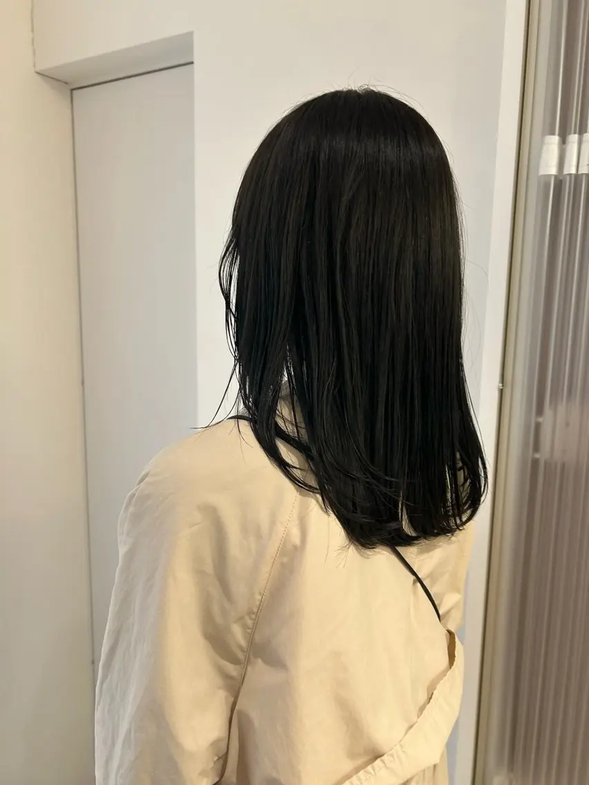 ミディアム カラー アッシュ 、 、のヘアスタイル