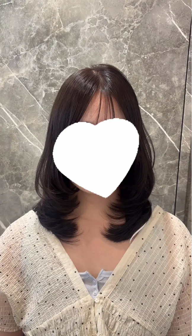 ミディアム カット ヘアカラー レイヤー透明感カラー ブリーチ🎀オトハのヘアスタイル