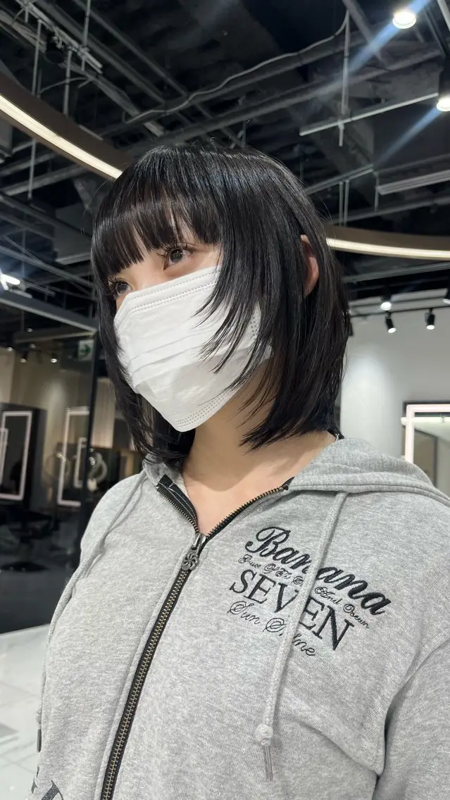 ミディアム 顔周りカット レイヤーカット カット トリートメント 石塚 瑛里菜のヘアスタイル