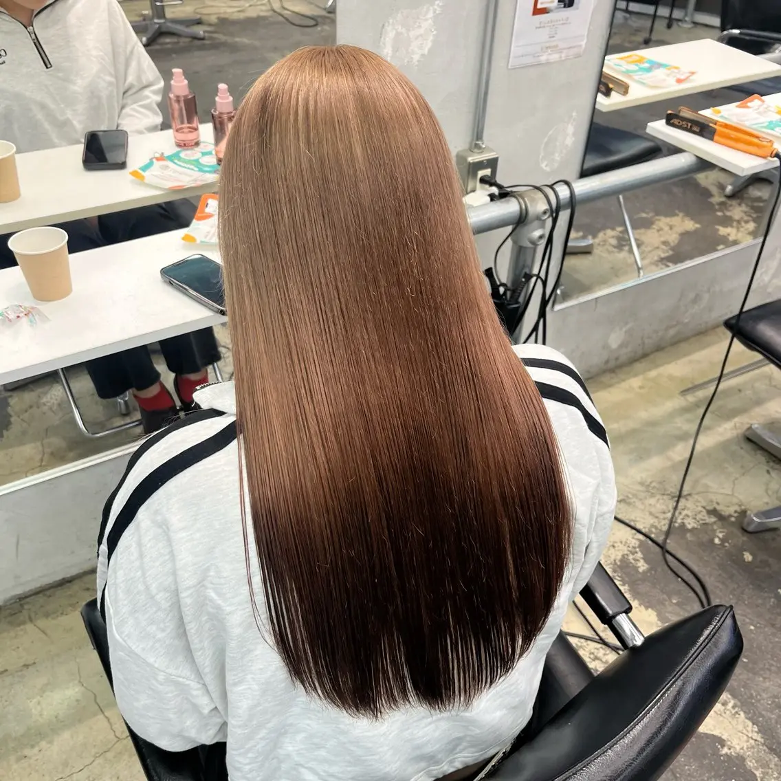 ロング カラー ヘアアレンジ 🍀淡色×ブリーチ/ ベージュ✨RINOのヘアスタイル