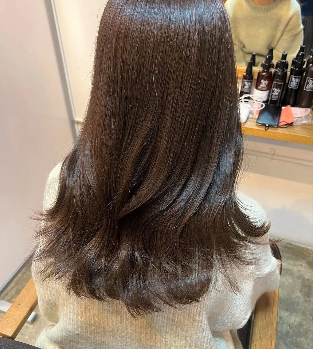 ロング カラー ロング 髪質改善ストレート Airi🪽🫧のヘアスタイル