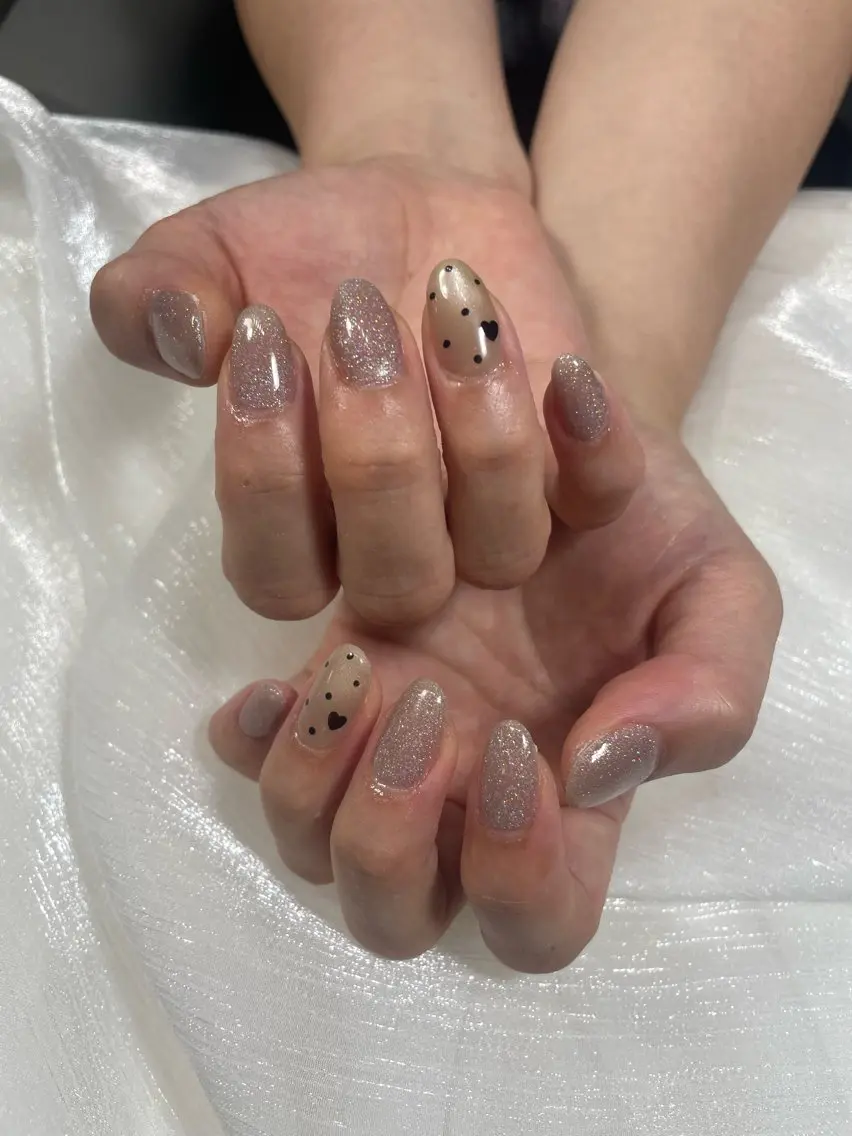 ネイル ドット ラメ(グリッター) ハンドネイル Knail COCOA🩵のネイルデザイン