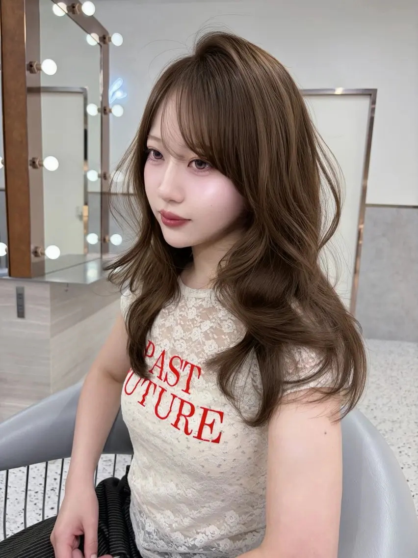 ロング カット ヘアカラー トリートメント 透明感カラー / minami ⟡.·のヘアスタイル