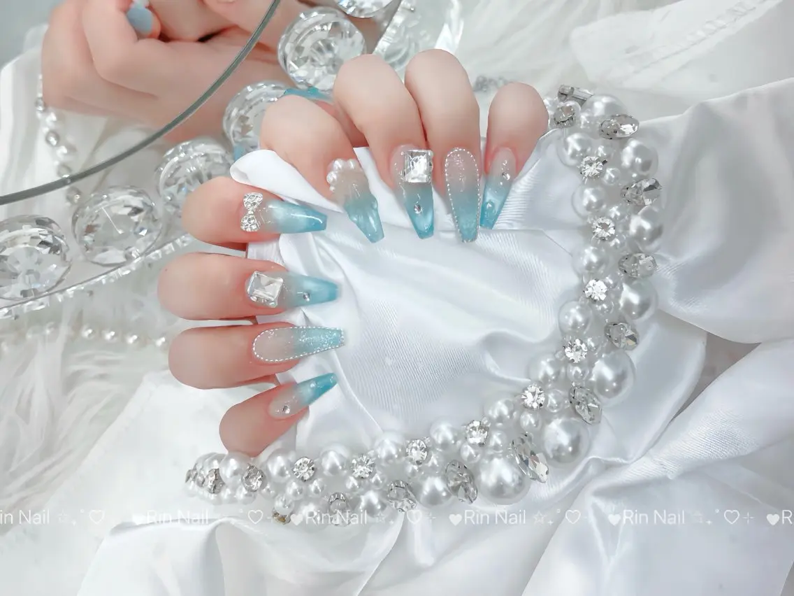 ネイル ブルー クリアネイル ドット フットネイル ジェルネイル ハンドネイル Rin Nail 新大久保店のネイルデザイン