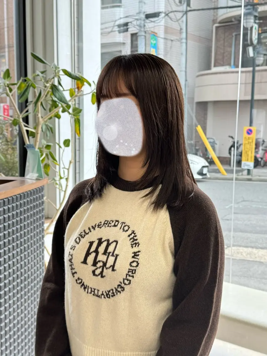 セミロング 顔周りカット レイヤーカット カット トリートメント 金村 綾芽のヘアスタイル