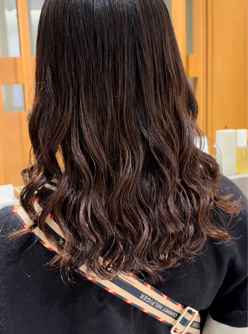 ミディアム パーマ カット パーマ 酸性ストレート🫧 パーマ💫／ヒロトのヘアスタイル