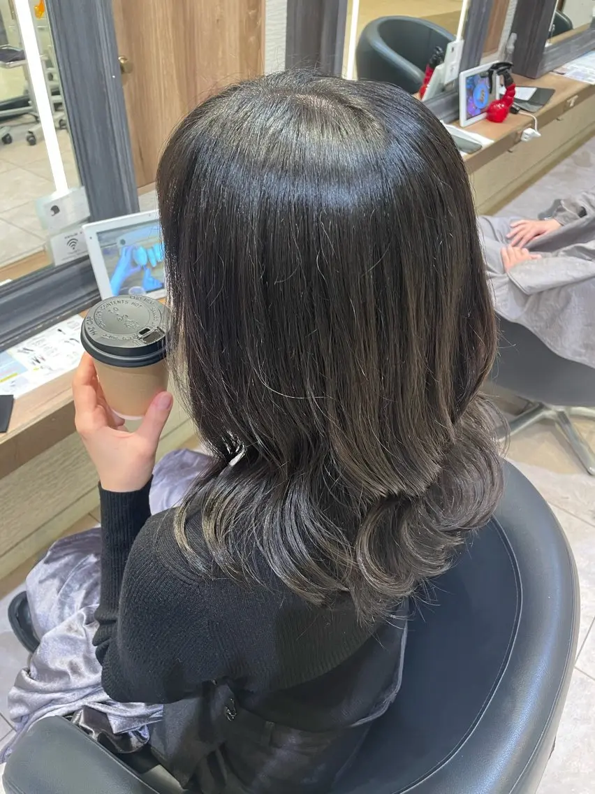 カラー ふわっと抜け感🫧 ブラウンベージュ🤎のヘアスタイル