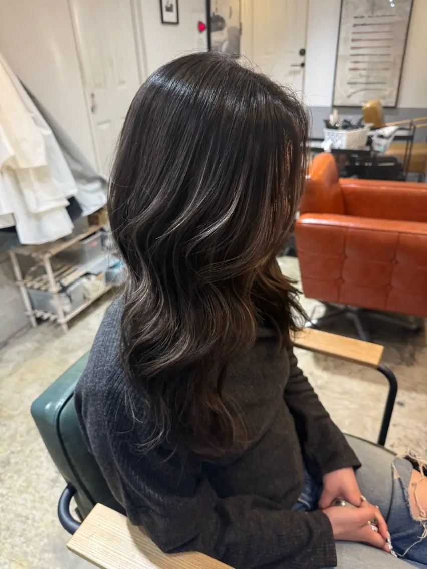ロング カラー ハイライトカラー ハイライト ヘアカラー kato himariのヘアスタイル