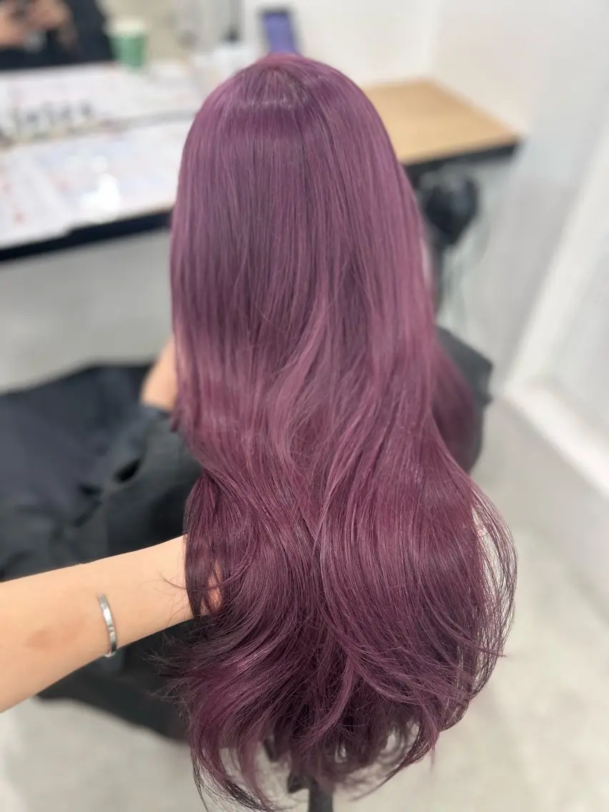ロング カラー ヘアカラー トリートメント ヘッドスパ ヘアセット YUKA🤍ベージュ /ミルクティーのヘアスタイル